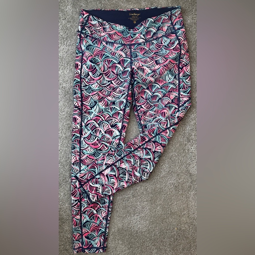 Lilly Pulitzer Lucretia High Rise Leggings with Netpune Print UPF 50
